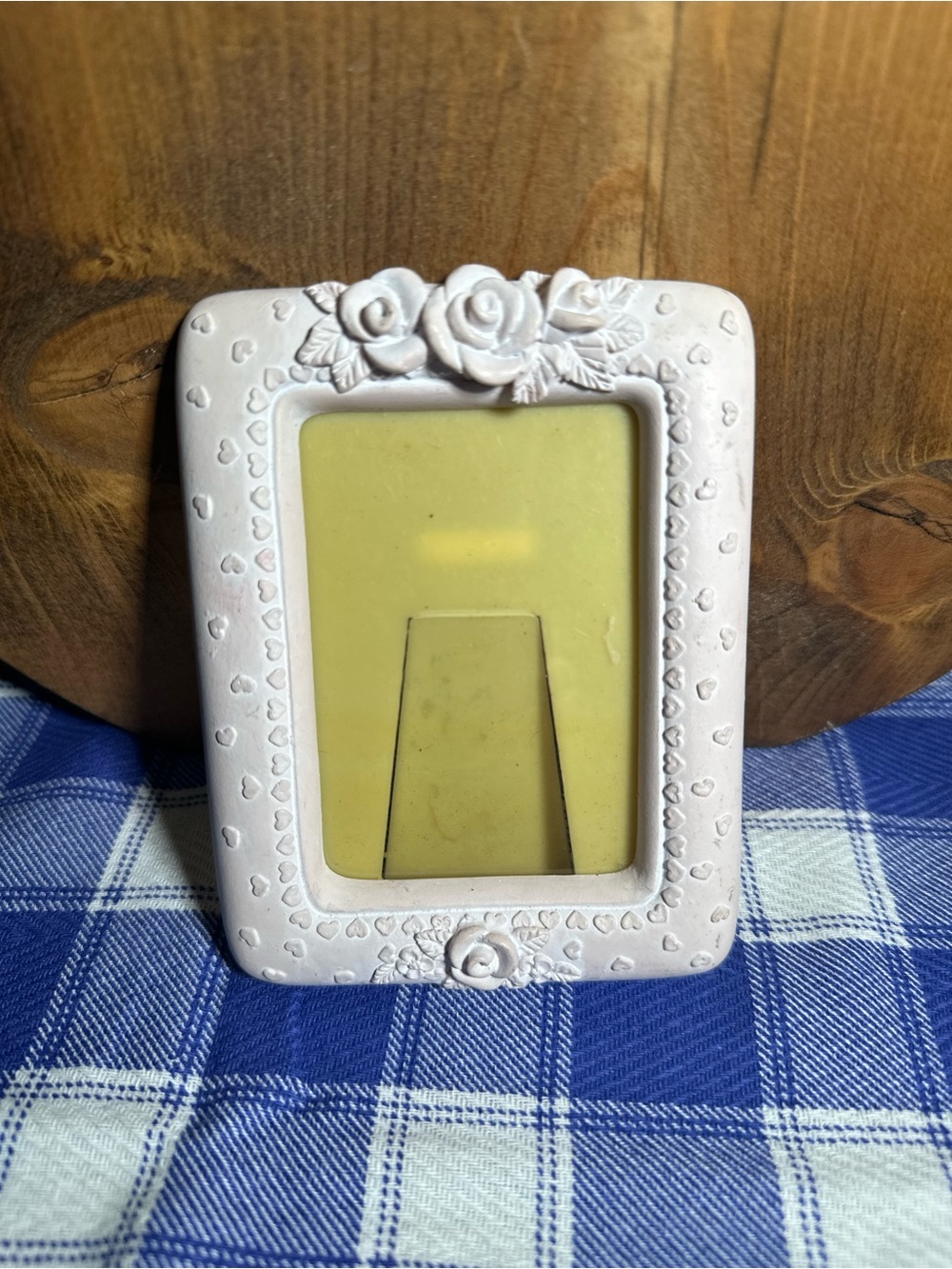 Delicate Rose Embellished Pink Photo Frame— Plastic